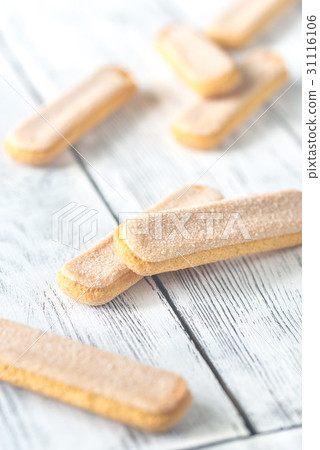 Ladyfinger biscuits (savoiardi) 31116106