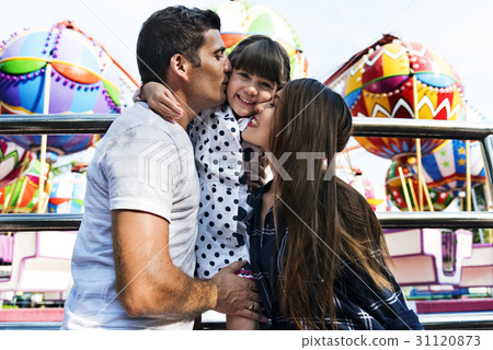 Family Holiday Vacation Togetherness Kiss Love 31120873