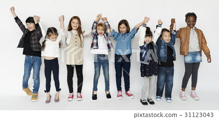 Freinds are in a studio shoot together. 31123043