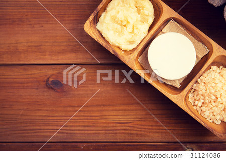 close up of soap, himalayan salt and body scrub 31124086