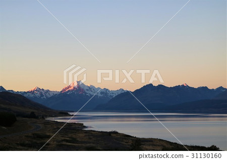 New Zealand Pakaki Lake 31130160