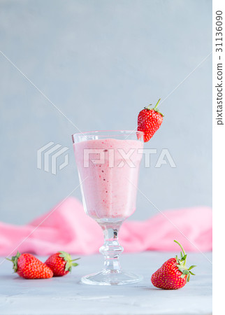 Strawberry and Banana Smoothie in a Glass Strawberry and Banana Smoothie in a Glass 31136090