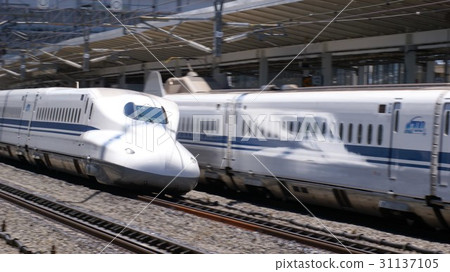 子彈列車的反射 子彈列車的反射 31137105