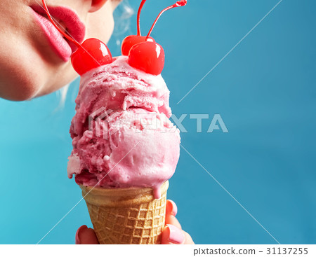 Pink ice cream cone 31137255