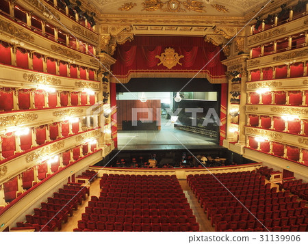 Milan scala 31139906