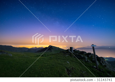 The wonderful starry sky over Torino, Italy. 31143741