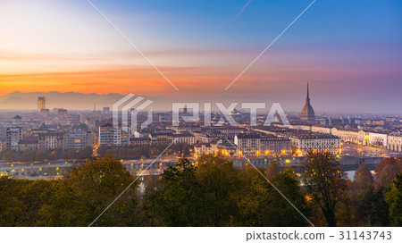 Cityscape of Torino (Turin, Italy) at dusk 31143743