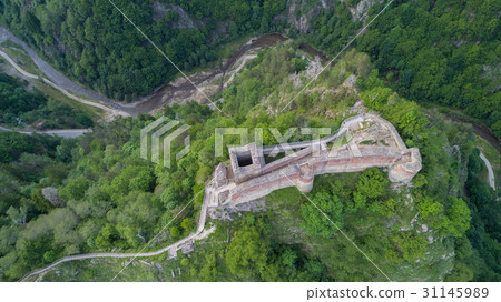 ruined Poenari Castle on Mount Cetatea in Romania 31145989