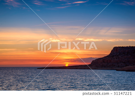 Sunset at sea 31147221