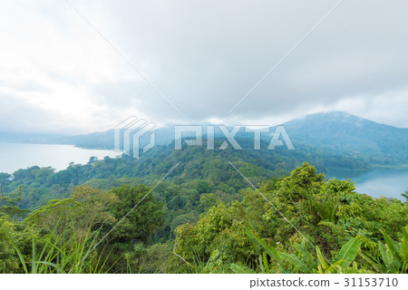 Twin Lakes Buyan and Tamblingan in Bali, Indonesia Twin Lakes Buyan and Tamblingan in Bali, Indonesia 31153710