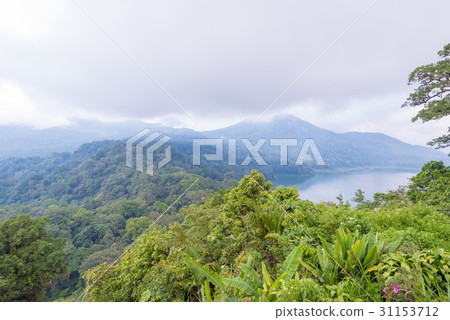 View over Lake Tamblingan in North Bali, Indonesia View over Lake Tamblingan in North Bali, Indonesia 31153712