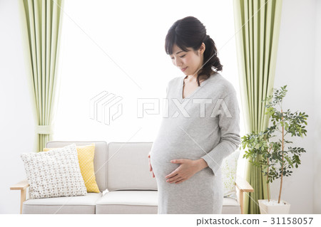Pregnant woman Pregnant woman 31158057