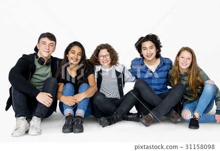 Group of teenager are sitting together 31158098