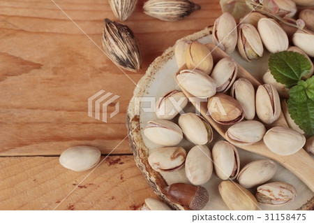 Pistachios is delicious for healthy Pistachios is delicious for healthy 31158475