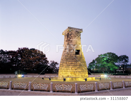 Cheomseongdae (National Treasure No.31), Gyeongju, Gyeongbuk 31158807