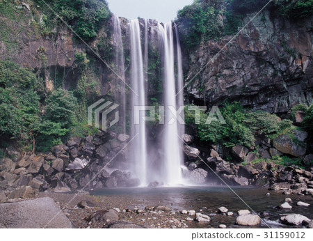 Jeongbang瀑布，西歸浦市，濟州島 31159012