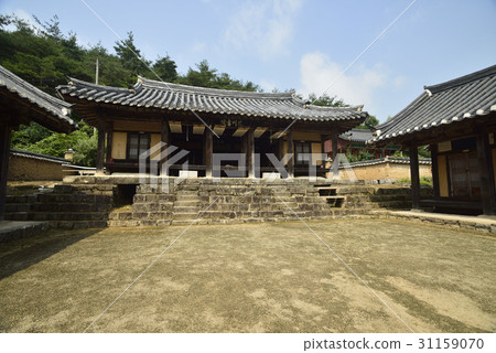 Hwacheon Seowon, Andong City, Gyeongbuk 31159070