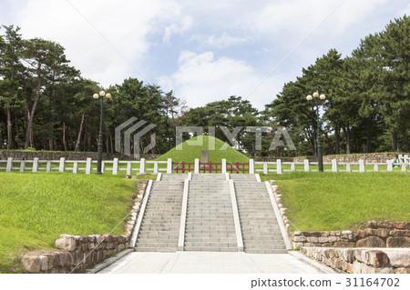 Kim Hae Soo Wangwolneung (Historic Site No. 74), Gimhae City, Gyeongnam Kim Hae Soo Wangwolneung (Historic Site No. 74), Gimhae City, Gyeongnam 31164702