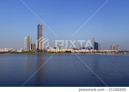 首爾漢江市永登浦區汝矣島榮孝橋Lienchenia大廈63號 31166880