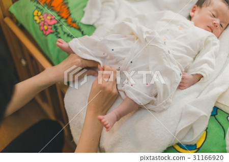 newborn child, diaper, nappy 31166920
