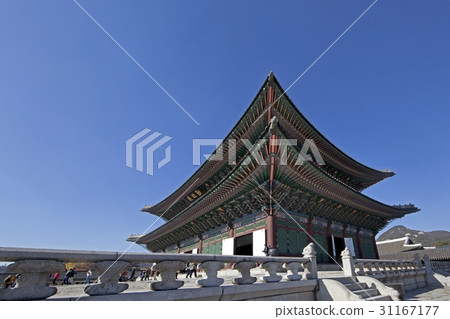 Kunjeongjeon (National Treasure No.223), Gyeongbokgung Palace (Historic Site No.117), Jongno-gu, Seoul 31167177