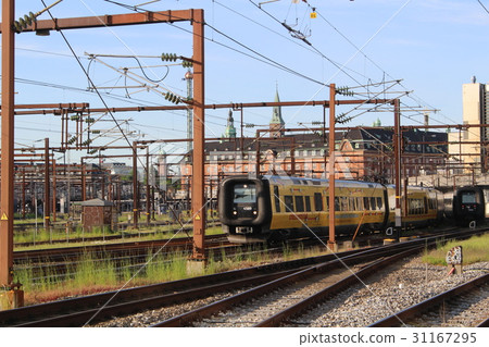 Train departing Copenhagen Central Station Denmark 31167295
