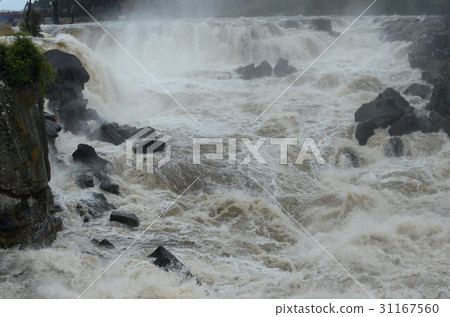 Sogaki waterfall Sogaki waterfall 31167560