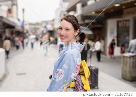 French women walking in Yukata French women walking in Yukata 31167733
