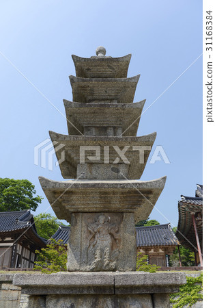 Hwaeomsa Temple, Seogwipo Pagoda (Treasure 133), Hwaeomsa Temple (Historic Site 505), Gurye-gun, Jeollanam-do 31168384