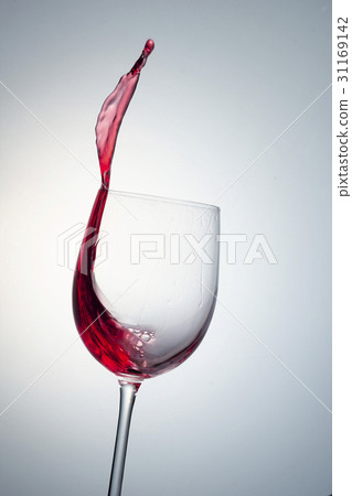 wine 31169142