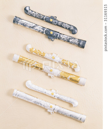 Silver coat 31169315