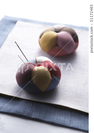 Needle, needle holder 31172465