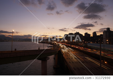 首爾漢山區龍山區濱江北路 31172930