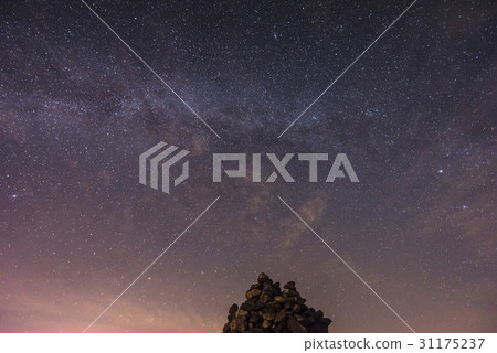 The Milky Way, Manbokdae, Jiri Mountain, Gurye-gun, Jeonnam The Milky Way, Manbokdae, Jiri Mountain, Gurye-gun, Jeonnam 31175237