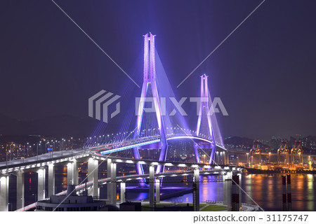 釜山港口橋樑,Gamman碼頭,釜山港,Namgu,釜山 釜山港口橋樑,Gamman碼頭,釜山港,Namgu,釜山 31175747