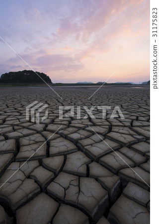 Drought, Gangseo-gu, Busan 31175823