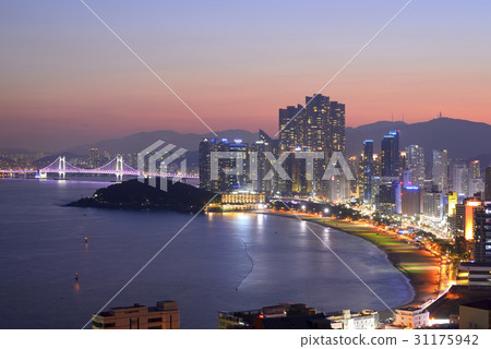 Gwangan Grand Bridge,Westin Chosun Hotel Busan,Dongbaek Island,Marine City,Haeundae,Haeundae-gu,Busan Gwangan Grand Bridge,Westin Chosun Hotel Busan,Dongbaek Island,Marine City,Haeundae,Haeundae-gu,Busan 31175942