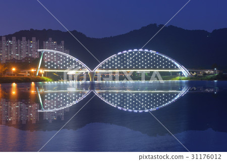 Suryavadam Bridge, Taehwa River, Namgu, Ulsan 31176012