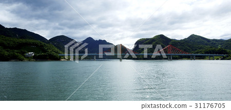 Oksoon Bridge, Chungju Lake, Jecheon City, Chungbuk Province 31176705
