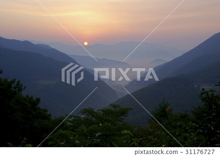 Lihwa Tunnel, Mungyeong-si, Gyeongbuk 31176727