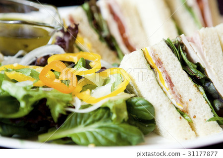 Sandwich, salad 31177877