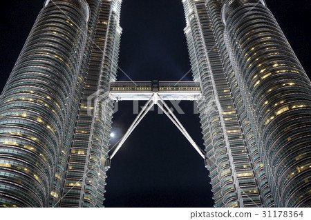 Petronas Twin Towers, Kuala Lumpur, Malaysia Petronas Twin Towers, Kuala Lumpur, Malaysia 31178364