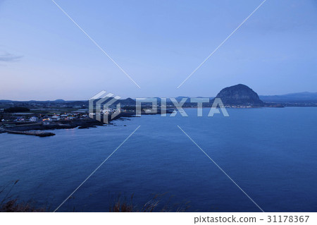 Sanbangsan, Seogwipo City, Jeju Island Sanbangsan, Seogwipo City, Jeju Island 31178367