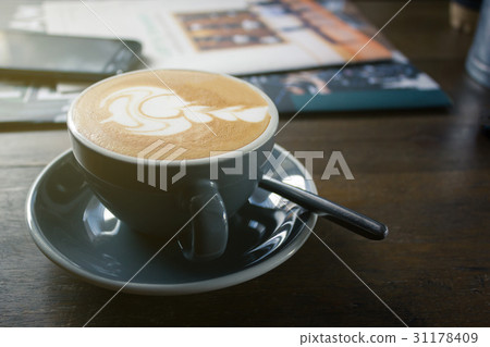Art-shaped pattern of coffee latte art 31178409