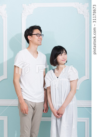 A couple of white shirt 31178673