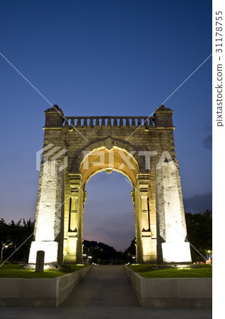 Independence Gate, Seodaemun Independence Park, Seodaemun-gu, Seoul Independence Gate, Seodaemun Independence Park, Seodaemun-gu, Seoul 31178755
