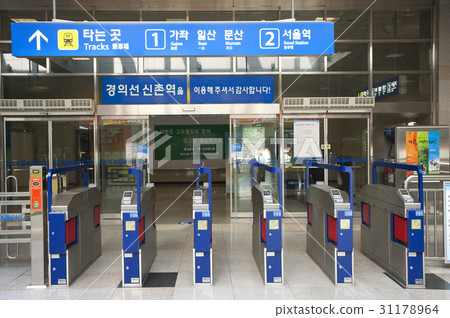 首爾麻浦區新村站 31178964