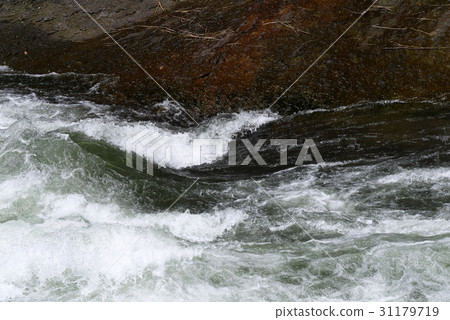 Fubuzuki waterfall 31179719