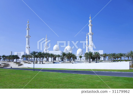 Mosque, Abu Dhabi, United Arab Emirates 31179962