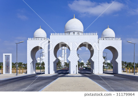 Mosque, Abu Dhabi, United Arab Emirates 31179964